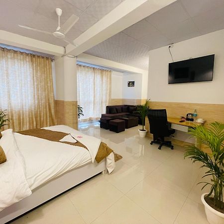 Hotel Relax In - Noida Sector 18 Exteriér fotografie