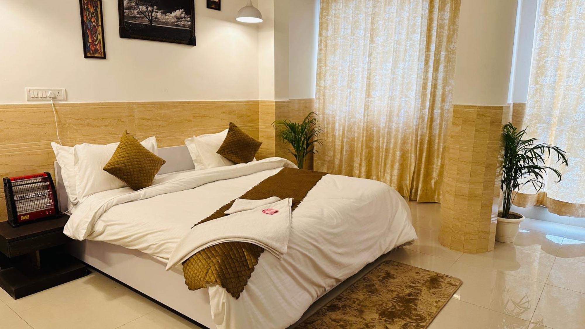 Hotel Relax In - Noida Sector 18 Exteriér fotografie